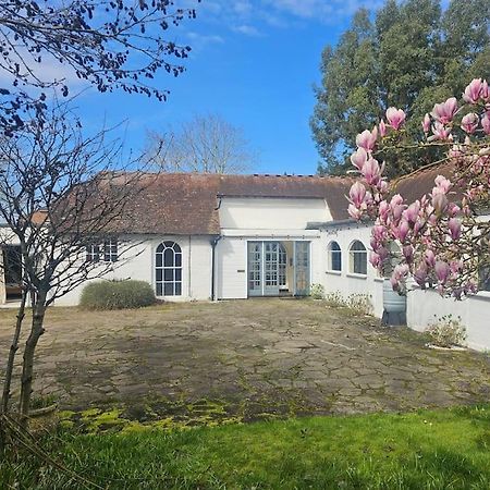 English Farmhouse Cottage Guildford Exterior photo